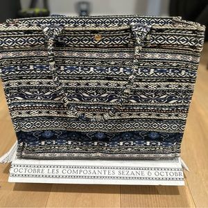 Sézane Le Sept Tote Bag in Navy Blue Jacquard Print